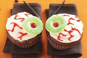 Eyeball_Cupcakes_10_27_large Eyeball_Cupcakes_10_27_large