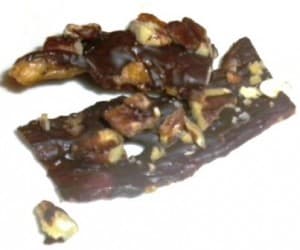 Chocolate Bacon Crunch DSCN4028 300x250 Recipe: Chocolate Bacon Crunch #BlogEats
