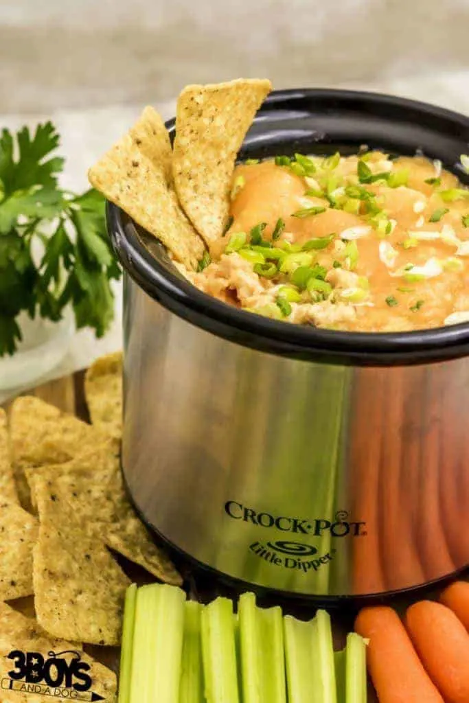 How to make spicy buffalo chicken dip
