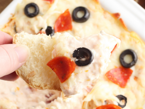 best flavors of pizza in a delicious dip appetizer