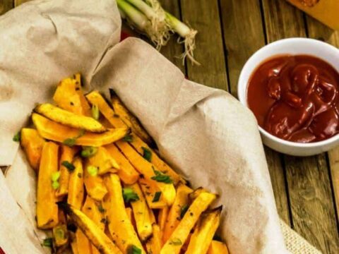 If you are a french fry junkie like me, you will need to supplement your greasy craving for a healthier version of fries!  This is where these delicious and Healthy Butternut Squash Fries come in!