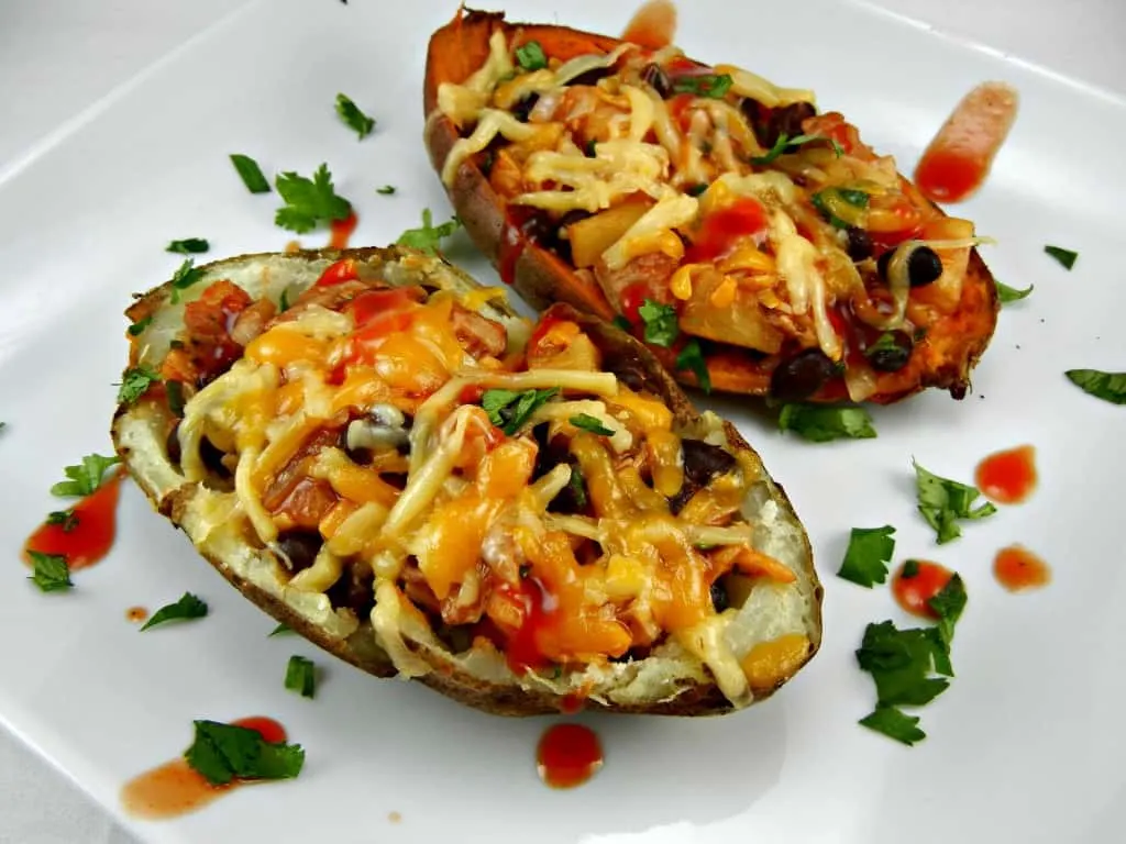 Frank's RedHot Kickin' BBQ Stuffed Potatoes. Made on the grill! Perfect for #tailgating. Get the recipe at www.southernmomcooks.com