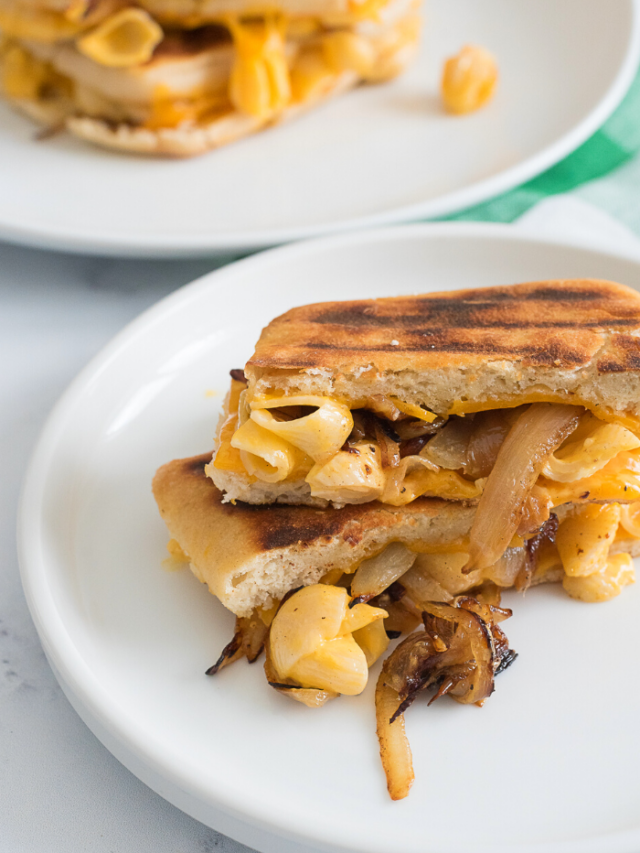 Ultimate Grilled Macaroni and Cheese Sandwich Story