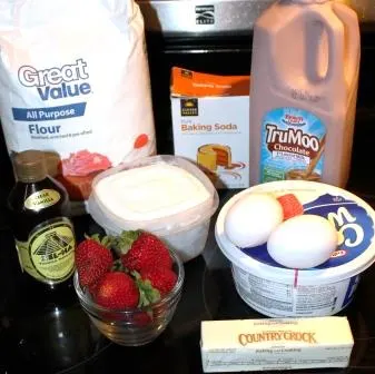 Chcocolate Strawberry Milk Cake Ingredients