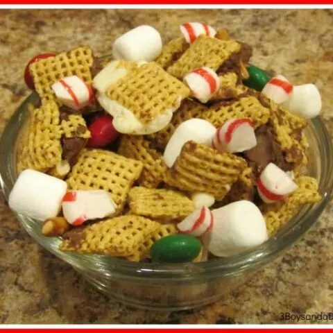 Holiday Chex Mix 