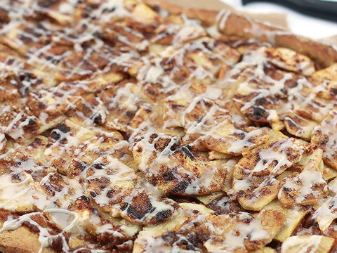 Image for Apple Pumpkin Dessert Pizza