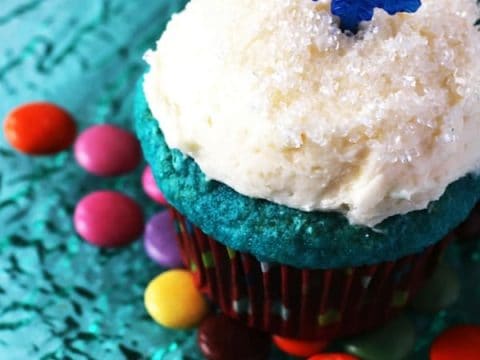 Frozen Inspired Blue Velvet Cupcakes
