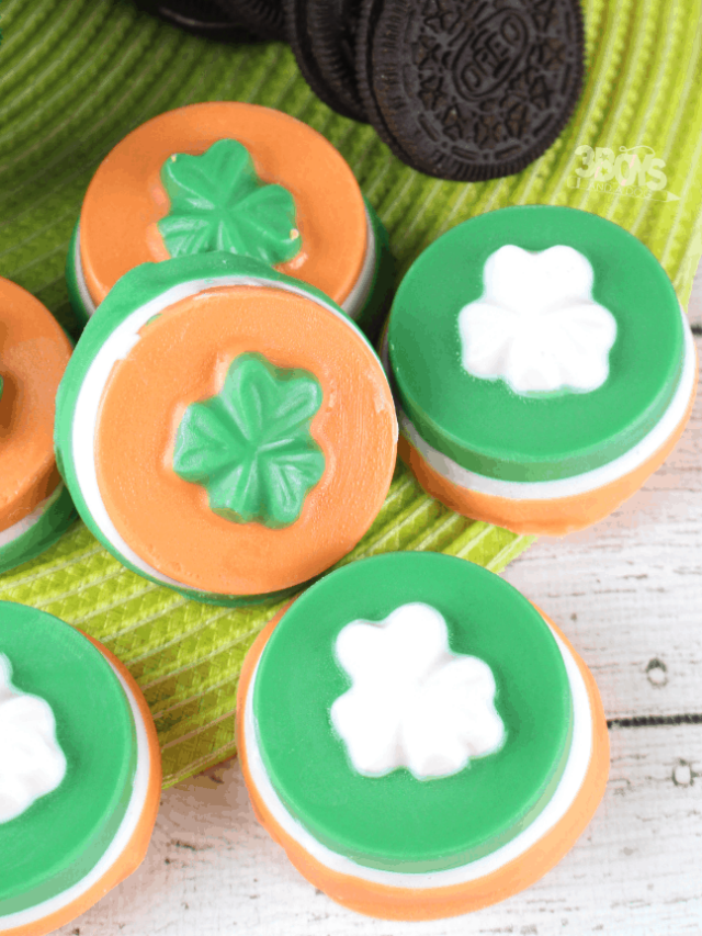 Saint Patrick’s Day Oreo Cookies