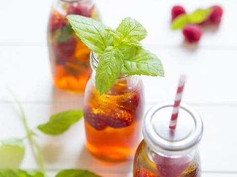 Image for Iced Rooibos Tea with Raspberries & Mint - an excellent way to detox regularly