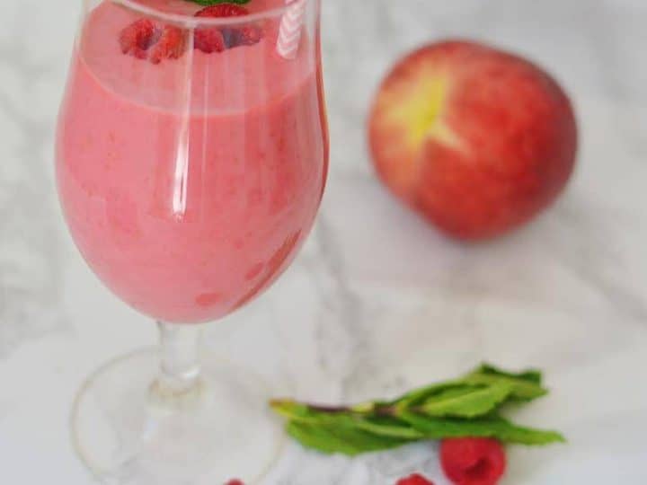 Image for 3pm Pick Me Up: How to Make A Delicious Midday Smoothie That Wakes You Up