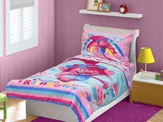 Image for Trolls Cupcakes and Rainbows, Toddler Bed Set