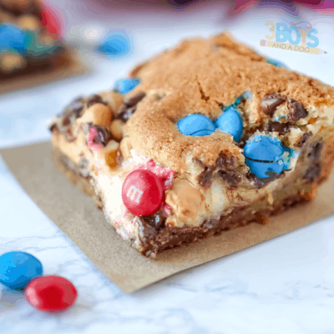 4th of July Chocolate Chip Cheesecake Bars
