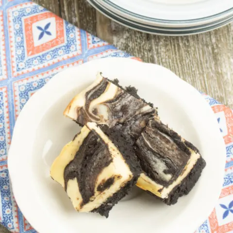 brownie cheesecake swirl squares