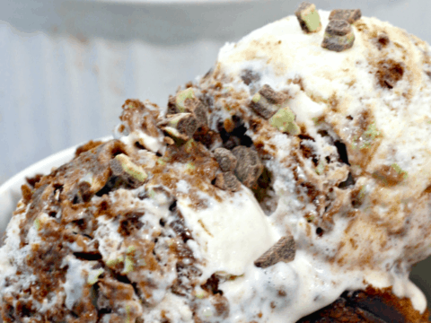 creme de mint ice cream recipe with pieces of brownie