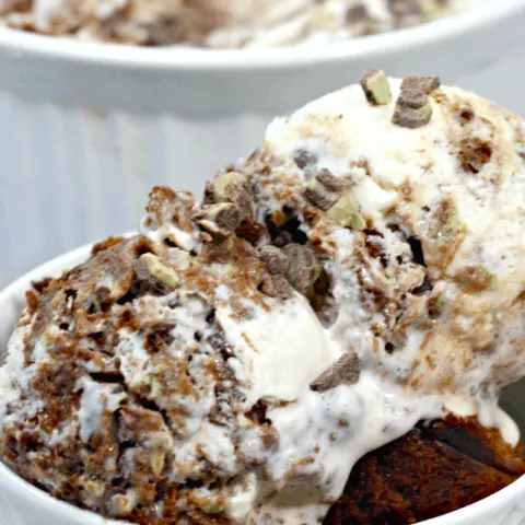 creme de mint ice cream recipe with pieces of brownie