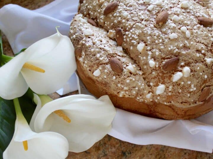 Image for Traditional Italian Dove Bread for Easter (Colomba di Pasqua)