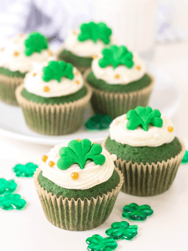 Yummy Green Velvet Cupcakes Recipe