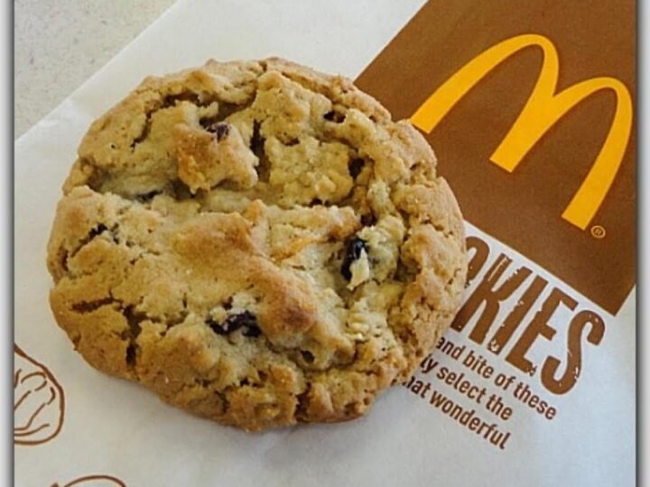 Image for McDonald's Copycat Oatmeal raisin cookies