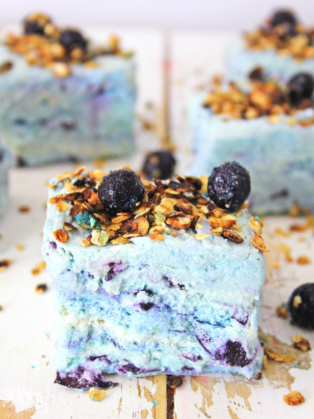 cropped-the-sugared-berries-on-top-of-this-blueberry-muffin-fudge-makes-a-delicious-difference-to-an-already-amazing-fudge-recipe-that-will-surely-wow-your-guests.png