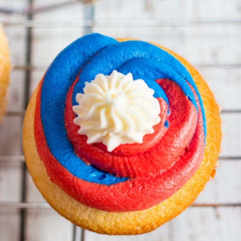 it is easy make this beautiful patriotic cupcake dessert