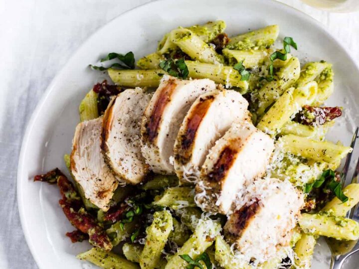 Image for Creamy Pesto Pasta with Chicken & Sun-Dried Tomatoes