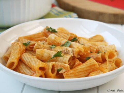 Image for 4-Ingredient Baked Chicken Rigatoni