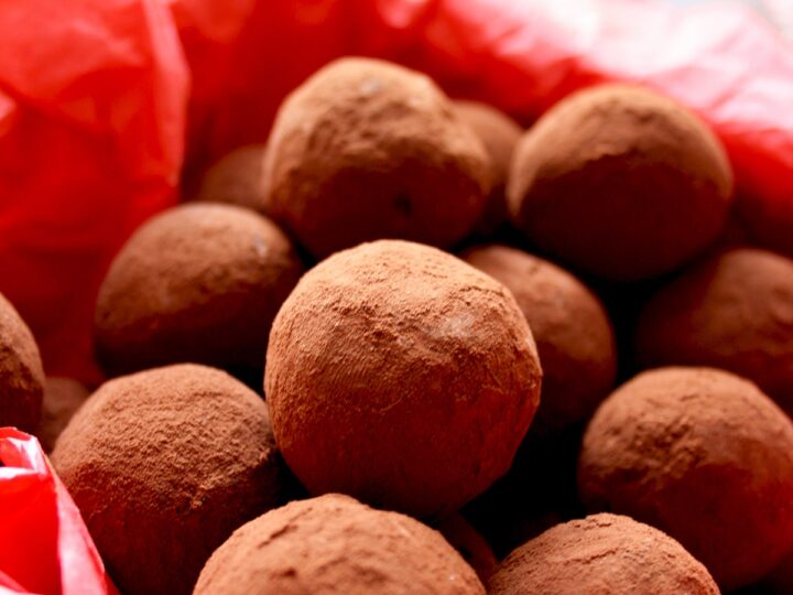 Image for Three Chocolate Truffles Recipes 