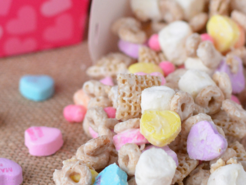 valentine day snack mix recipe