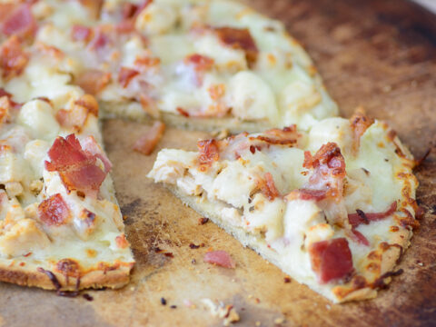 Image for Gluten Free Chicken Alfredo Flatbread