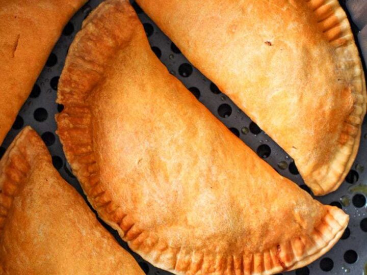 Image for Air Fryer Cheesy Beef Pastelillo