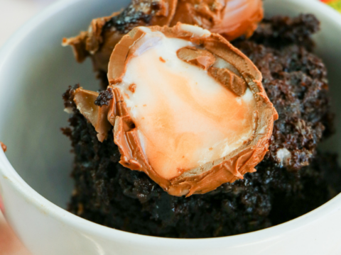 rich and creamy slow cooker dump cake recipe