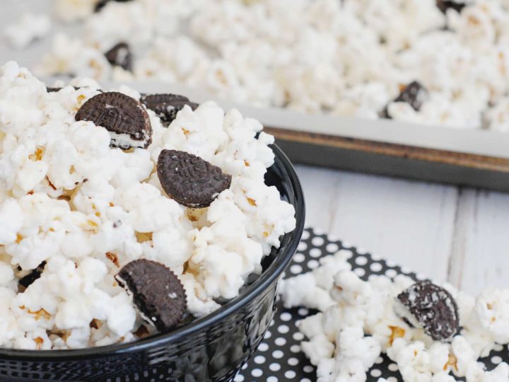 Image for White Chocolate OREO Popcorn