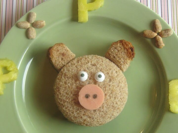 Image for P Is For Pig: A Kid Lunch