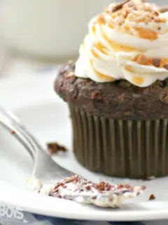 cropped-heath-cupcakes-6.png