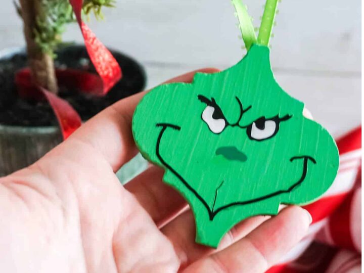 Image for Make This Quick and Easy Tile Grinch Ornament Fast as a Flash!