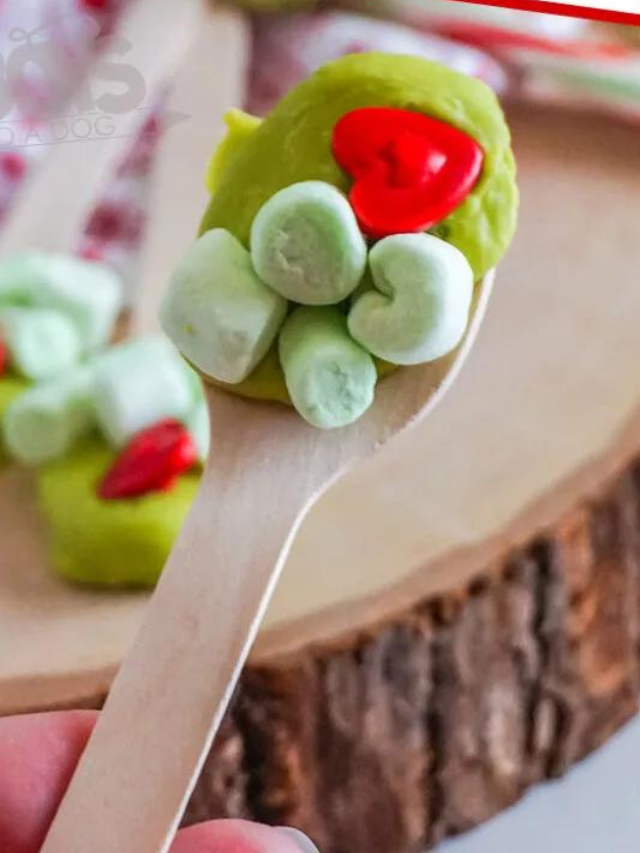 Easy and Fast Grinch Cocoa Spoons Story