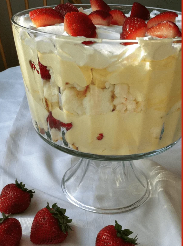 Easy Strawberry Trifle Recipe Story