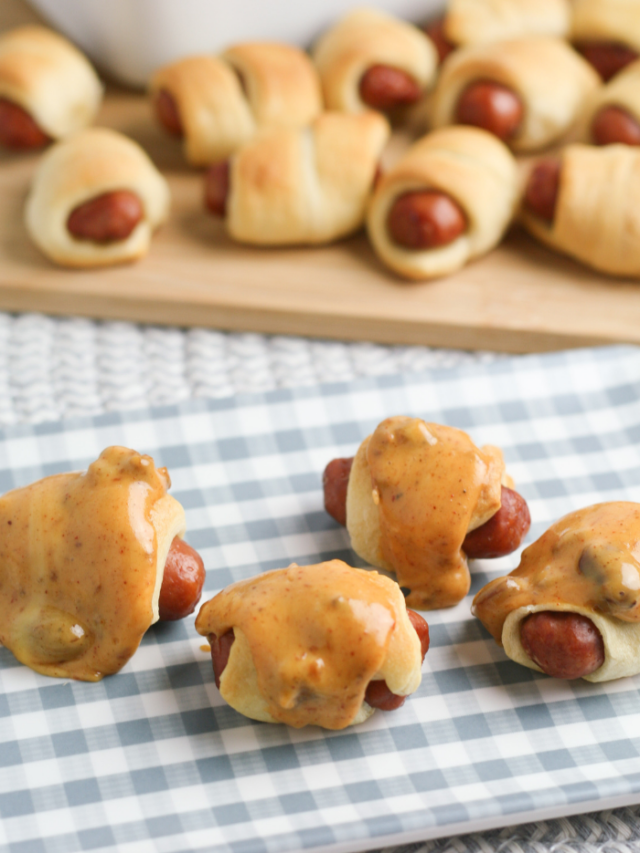 Chili Cheese Pigs in a Blanket Recipe