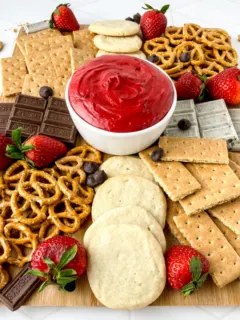 cropped-Valentine-Dessert-Charcuterie-Board-6.png