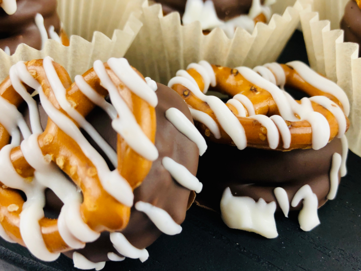 Image for Almond Bark Dipped Pretzels