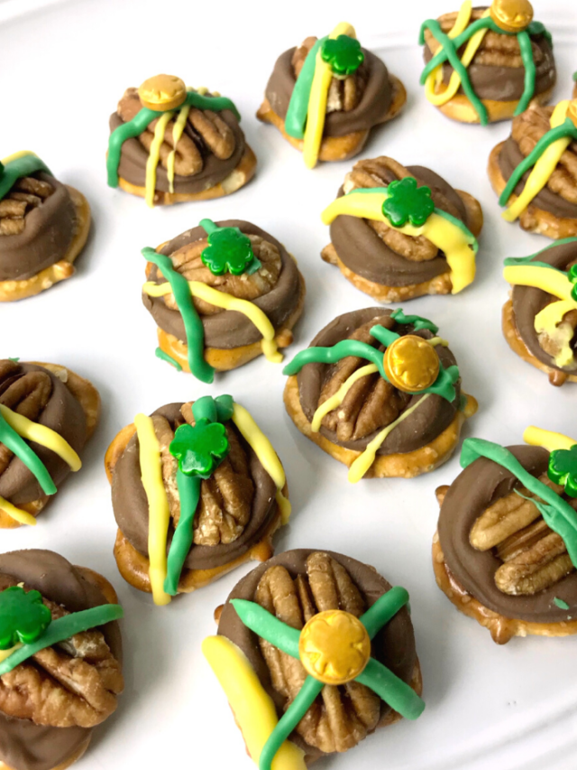 cropped-Caramel-Pretzel-Turtles-7.png