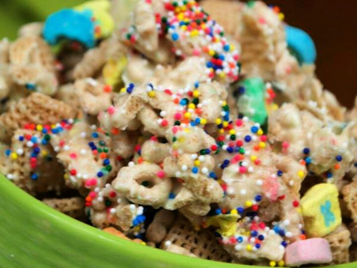 Image for Lucky Charms Chex Mix