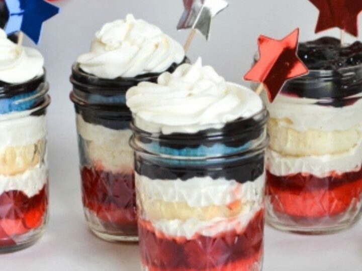 Image for 4th of July Berrylicious Cupcakes in a Jar