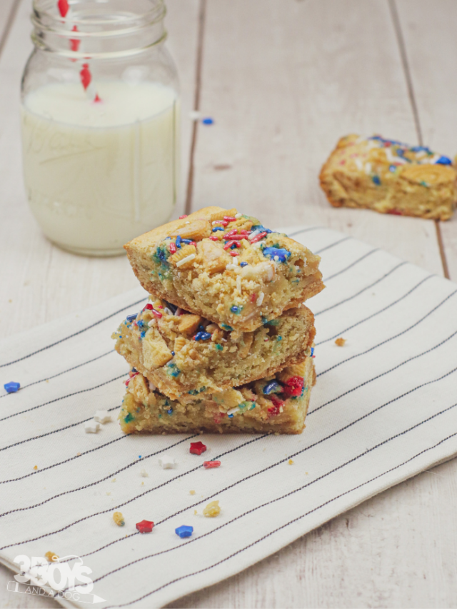 cropped-red-white-and-blue-blondies-recipe-4.png