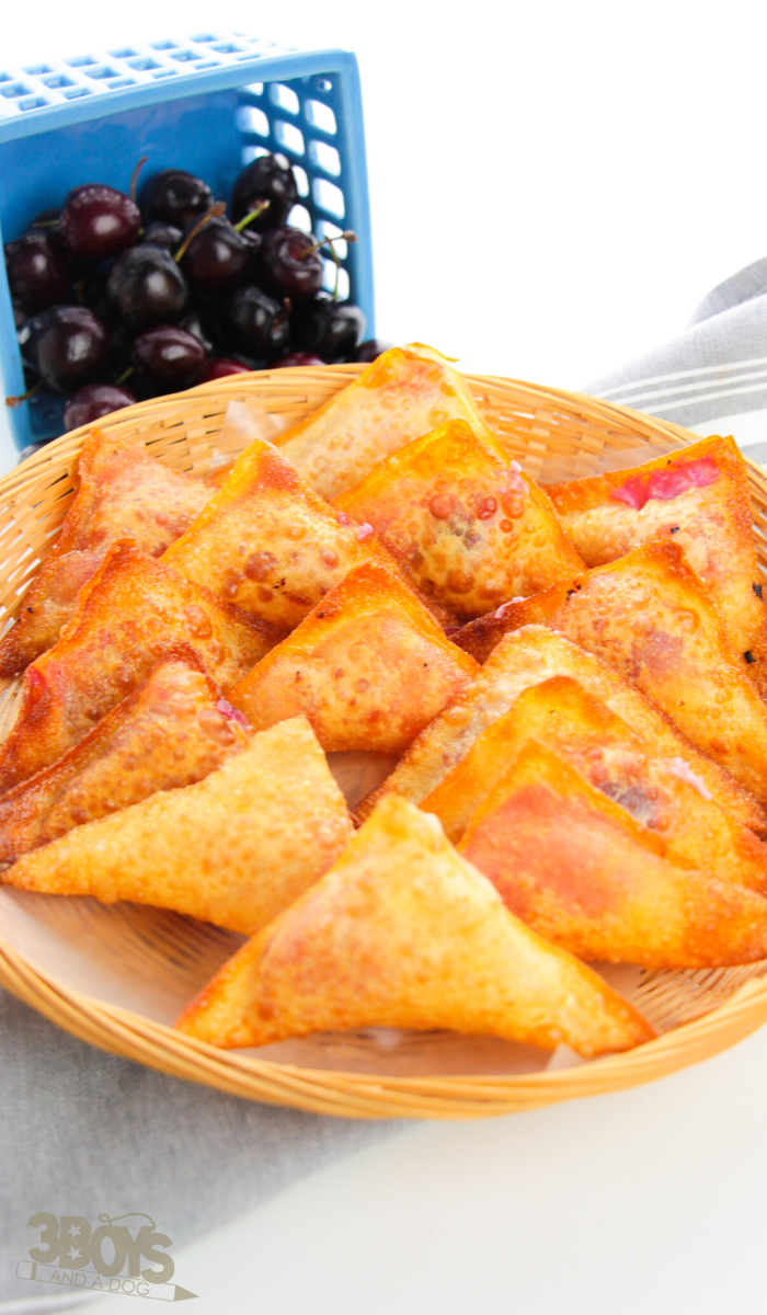 Cherry Cheesecake Wontons Recipe