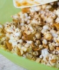 Image for {{Easy}} Caramel Apple Popcorn