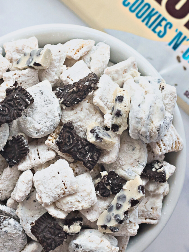 Cookies and Cream Puppy Chow Recipe