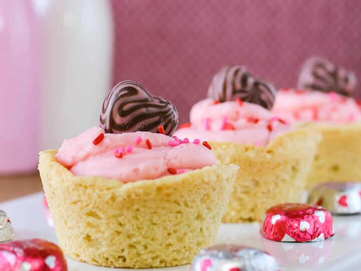 Image for Cookie Cups with Strawberry Cream Cheese Filling