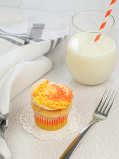 cropped-Candy-Corn-Cupcakes-recipe-5.png