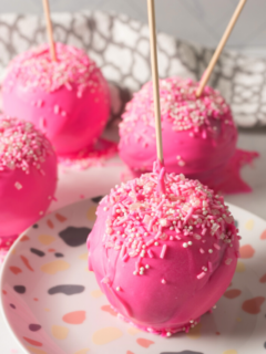 cropped-Pink-Candy-Apples-recipe-5.png